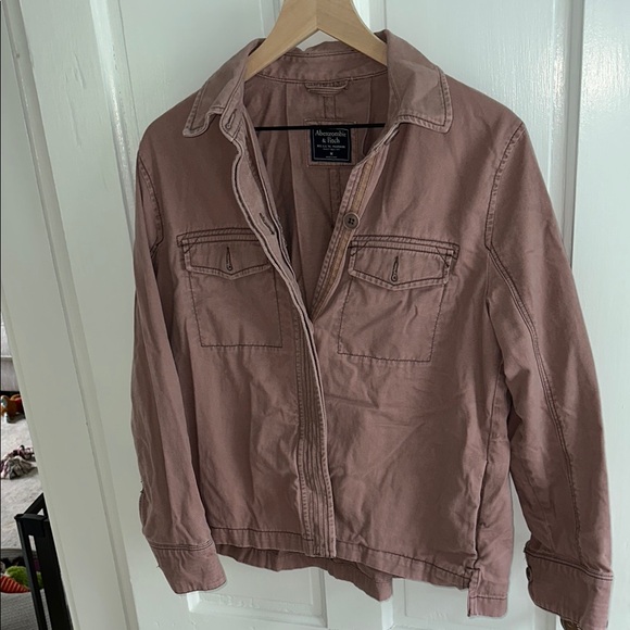 Abercrombie & Fitch Jackets & Blazers - Abercrombie & fitch M cotton shirt jacket mauve